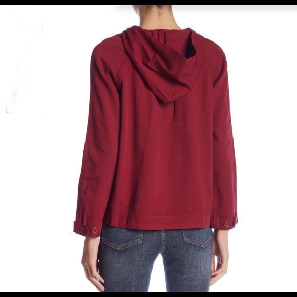 NWT Romeo+Juliet Couture Burgundy Wine Lace-Up Woven Hoodie S M - Picture 2 of 5